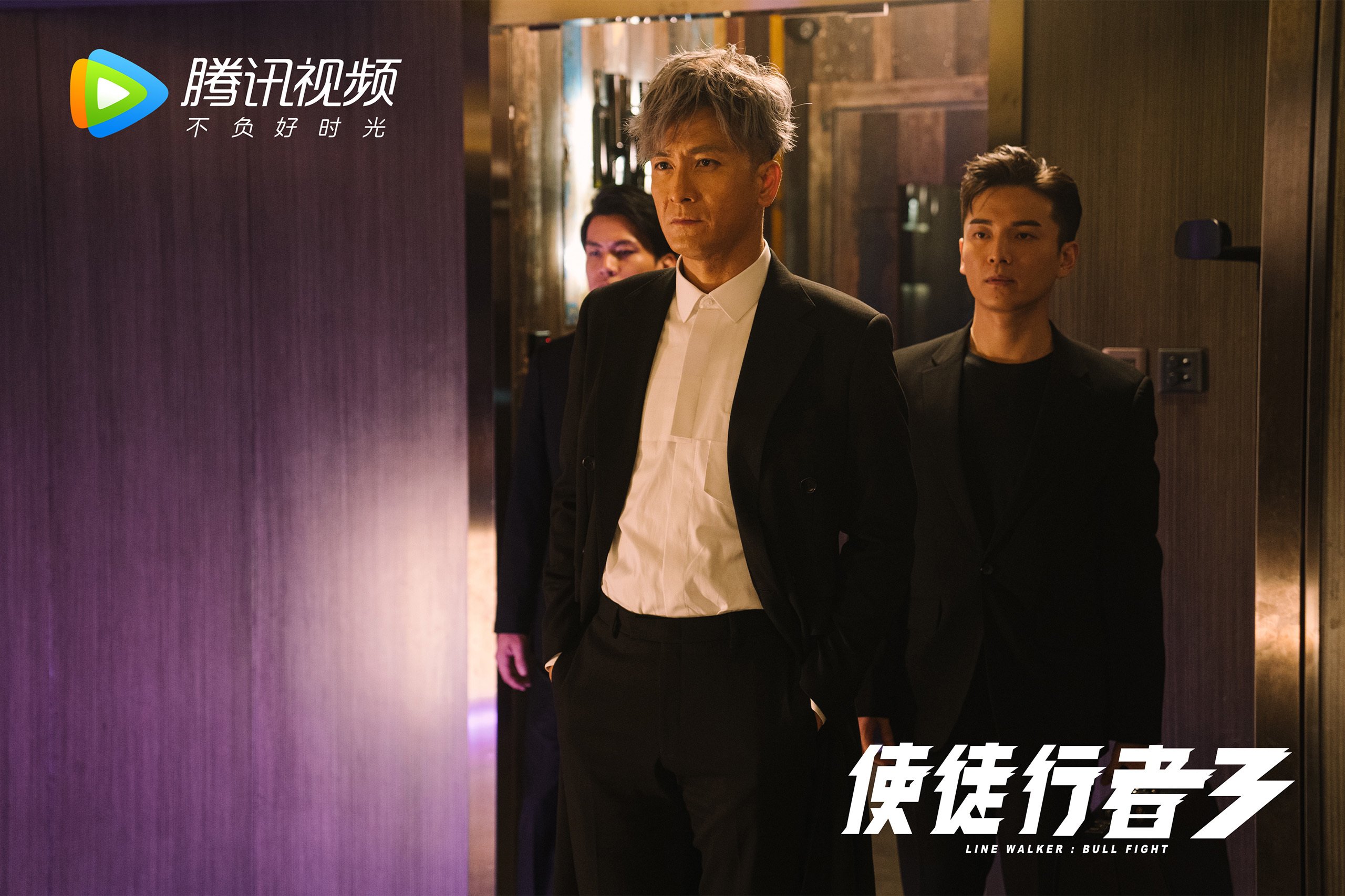 爱游戏官网-超800名选手逐浪兴隆湖，创历届之最，兴隆湖水