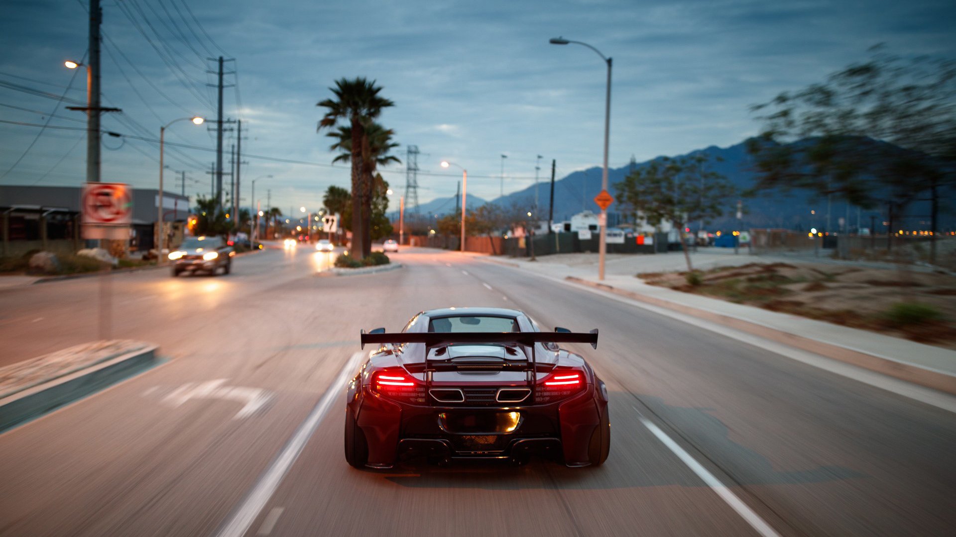 爱游戏娱乐网址-国足主帅试验新阵容效果不俗，国足对手主帅辞职