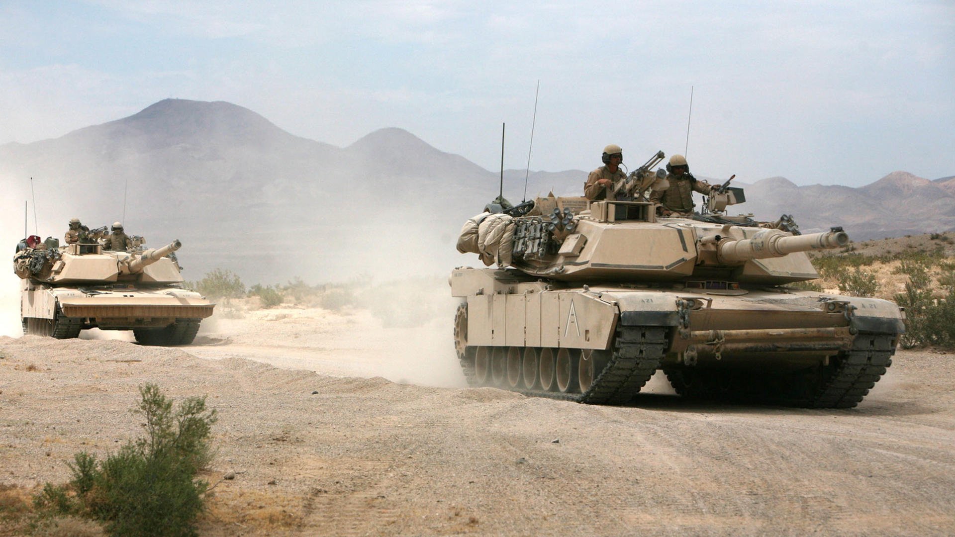 爱游戏中国官方网站平台-足球运动公益募捐项目成果丰硕,助力贫困地区发展,足球捐赠