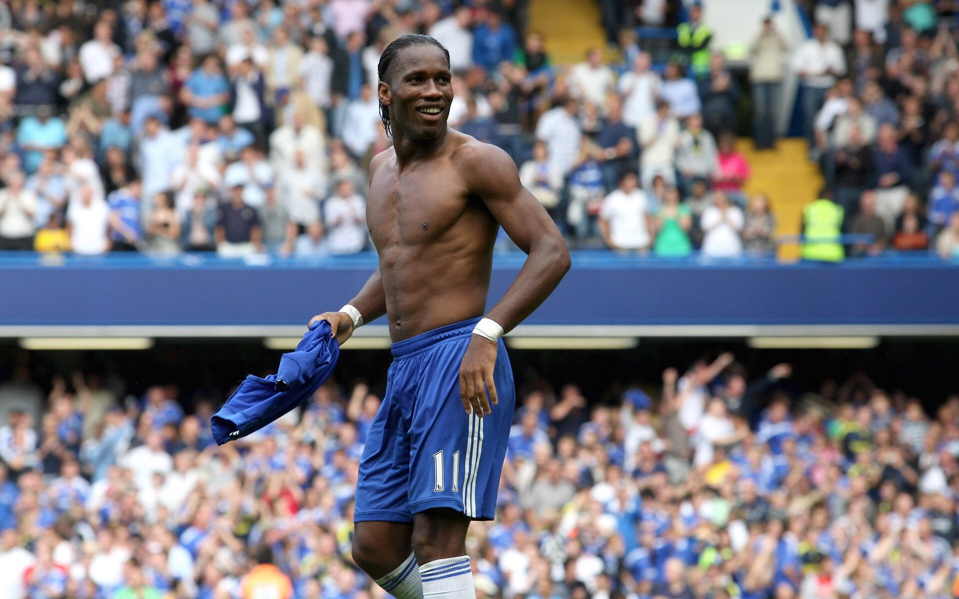 巴塞罗那战术调整收获理想效果，巴塞罗那打法